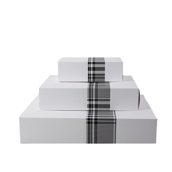 Giftbox White/checkered Top Closure S