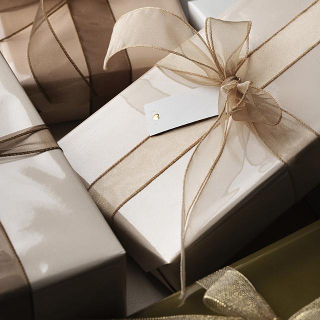 Geschenkpapier hvid lak m/nude bagside 52,5 cm x 150 m