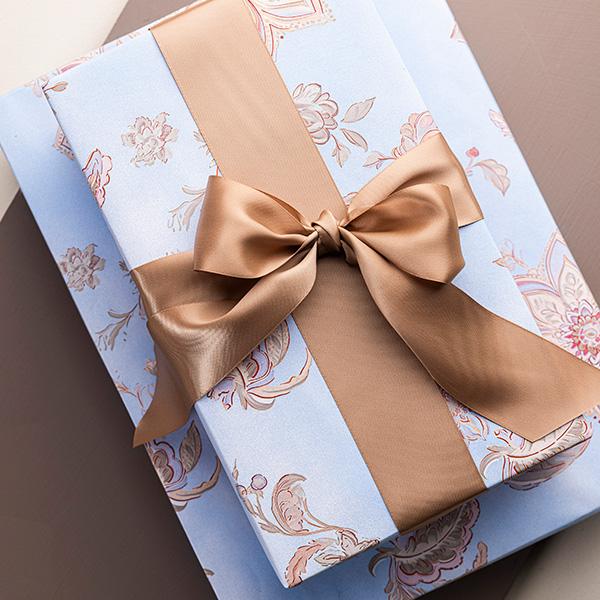Geschenkpapier 3692 Spring Feather 55cm x 100m