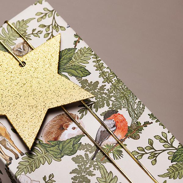 Weihnachtsgeschenkpapier Beige Winter Forest 55 cm x 100 m