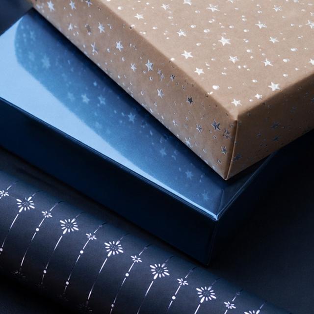  Weihnachtsgeschenkpapier 6509 Little Stars Grau 55 cm x 100 m