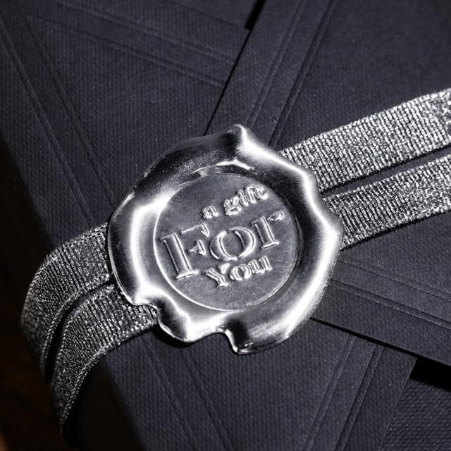 Siegel-Etikett a gift FOR you Silber 90 stk.