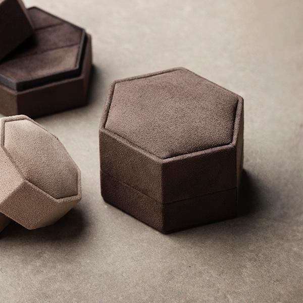 Jewelry box Velvet Chocolate Large Ø 6,8cm Höhe 4,4cm