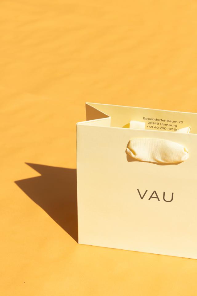 Luxustaschen von Embacollage und Vau sind personalisiert.