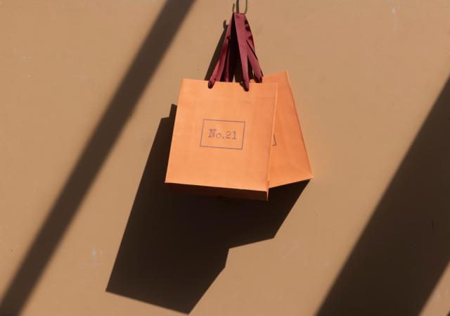 Die No.21 Kollektion von Embacollage bietet exklusive Luxustaschen.